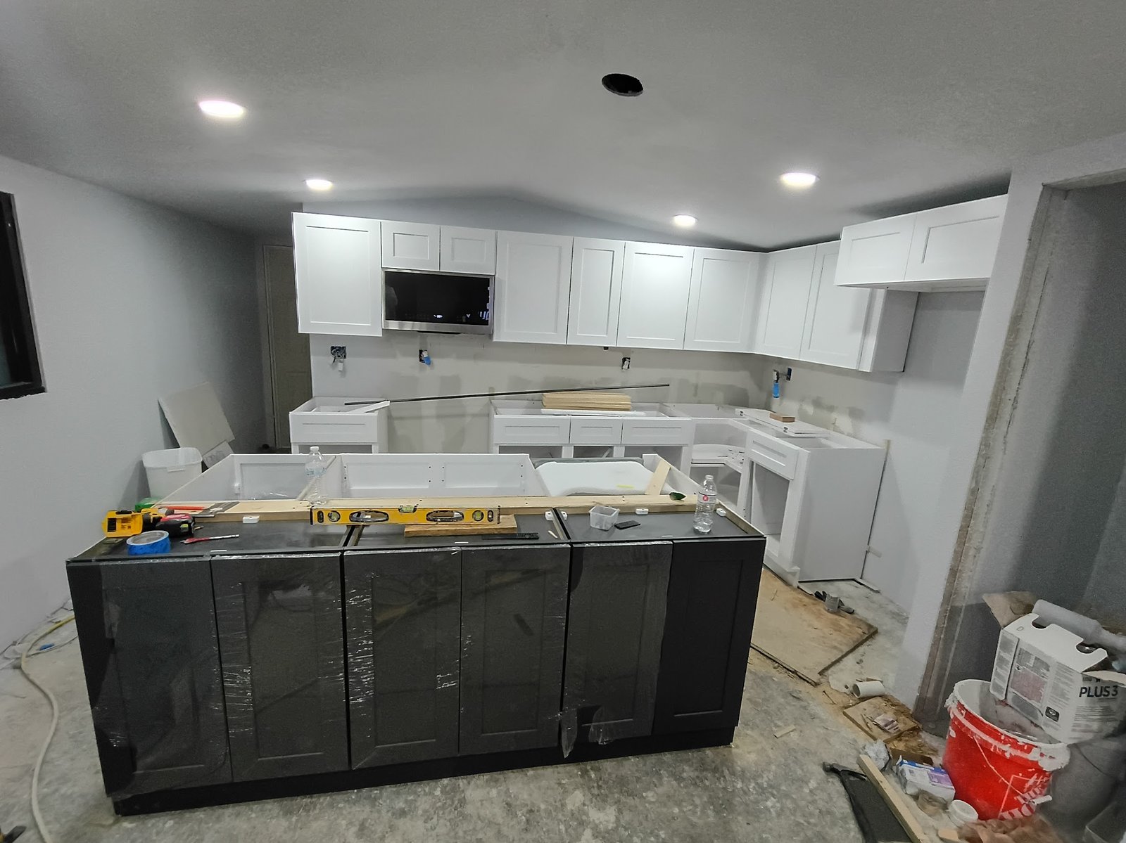 Full kitchen Cabinets — Kitchen Remodeling in Oakhurst, TX